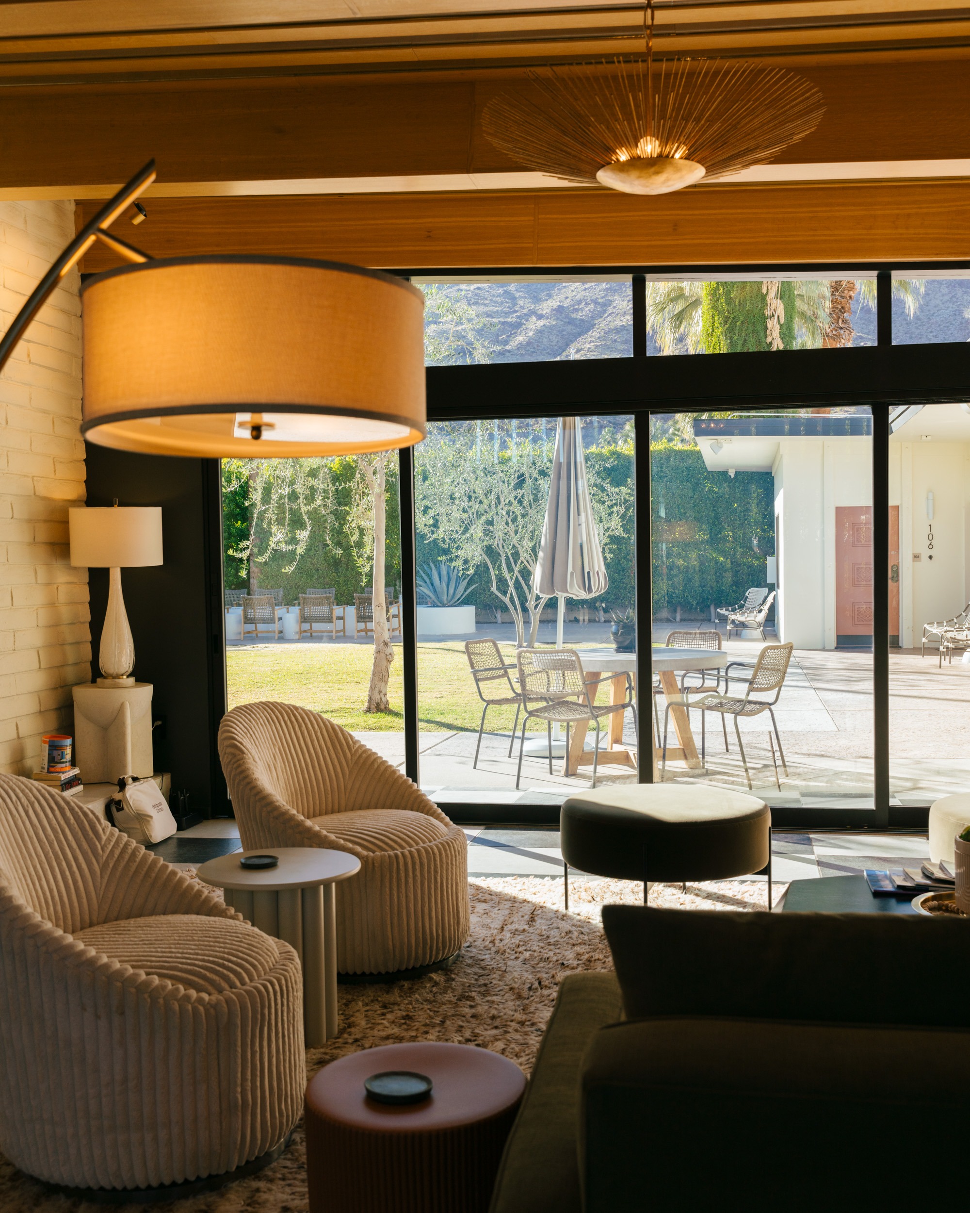 Azure Sky Hotel — gallery preview 3